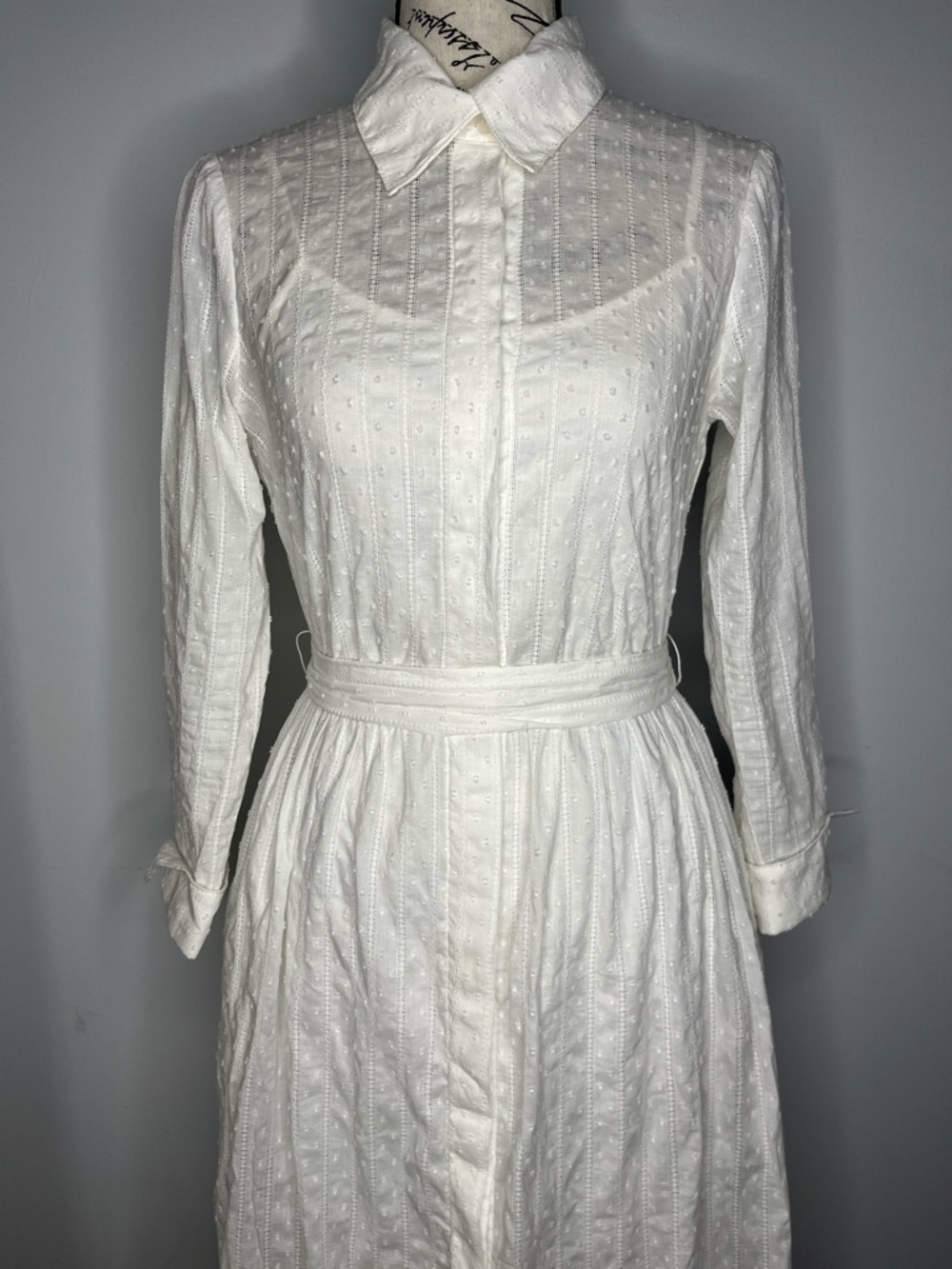 SOLD Taylor White Quiet Luxury 100% Cotton Dotted Swiss Summer Cottagecore - Picture 7 of 9